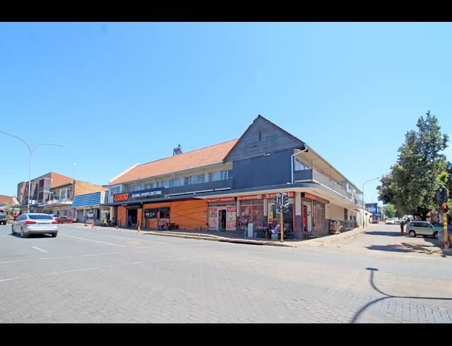 1,842M² BUSINESS FOR SALE IN BRIXTON